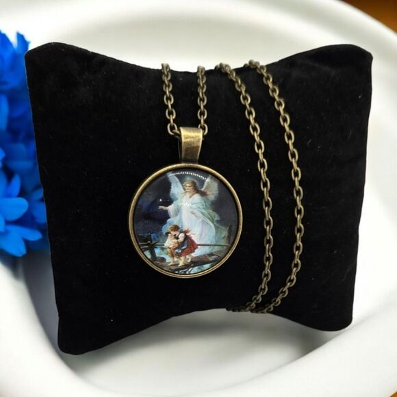 Guardian Angel Famous Painting Round Glass Cabochon Pendant Nostalgic Necklace - Picture 5 of 5